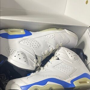 Jordan 6 Retro Sport Blue Sneakers
